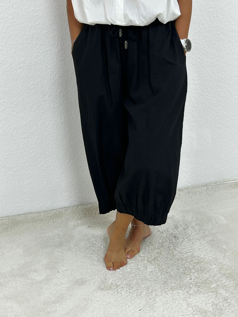 Miniaturbild: Leichte Ballon-Hose "Lavany“  schwarz
