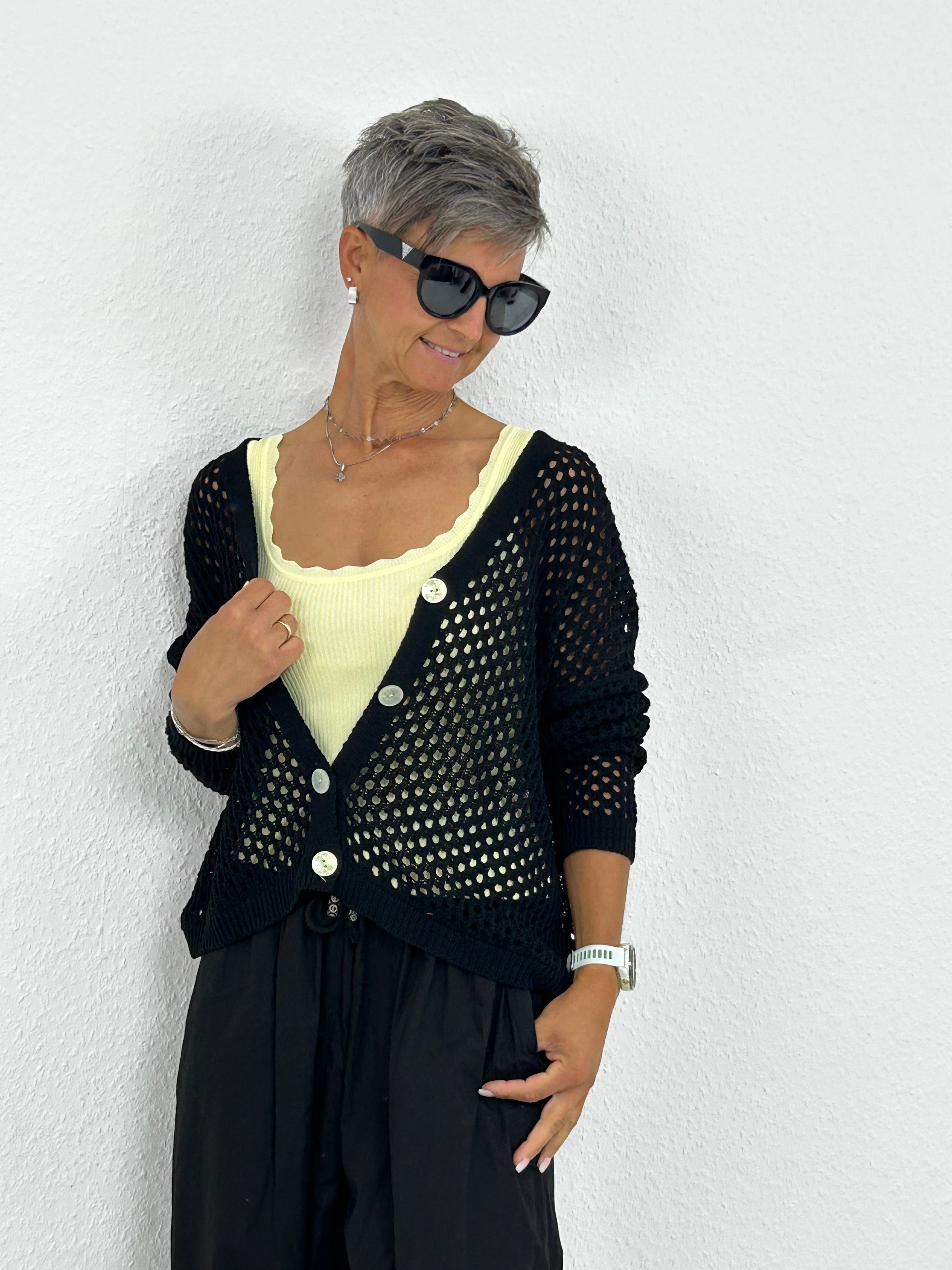 Sommerliche Lochweste „Mila" schwarz