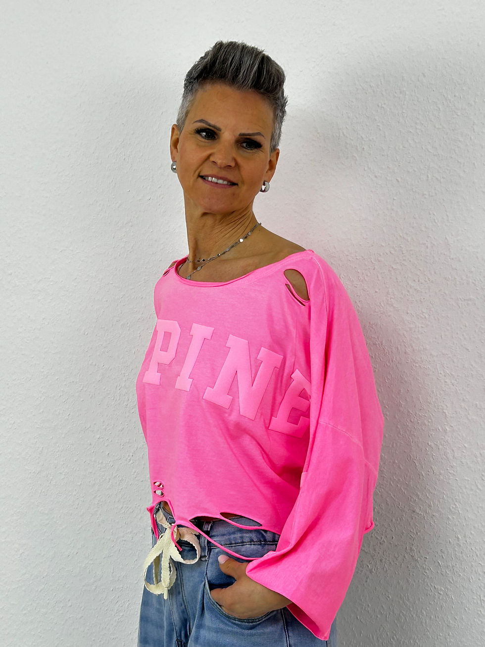 Miniaturbild: Oversized Cropped Shirt "Happiness“ neonpink 