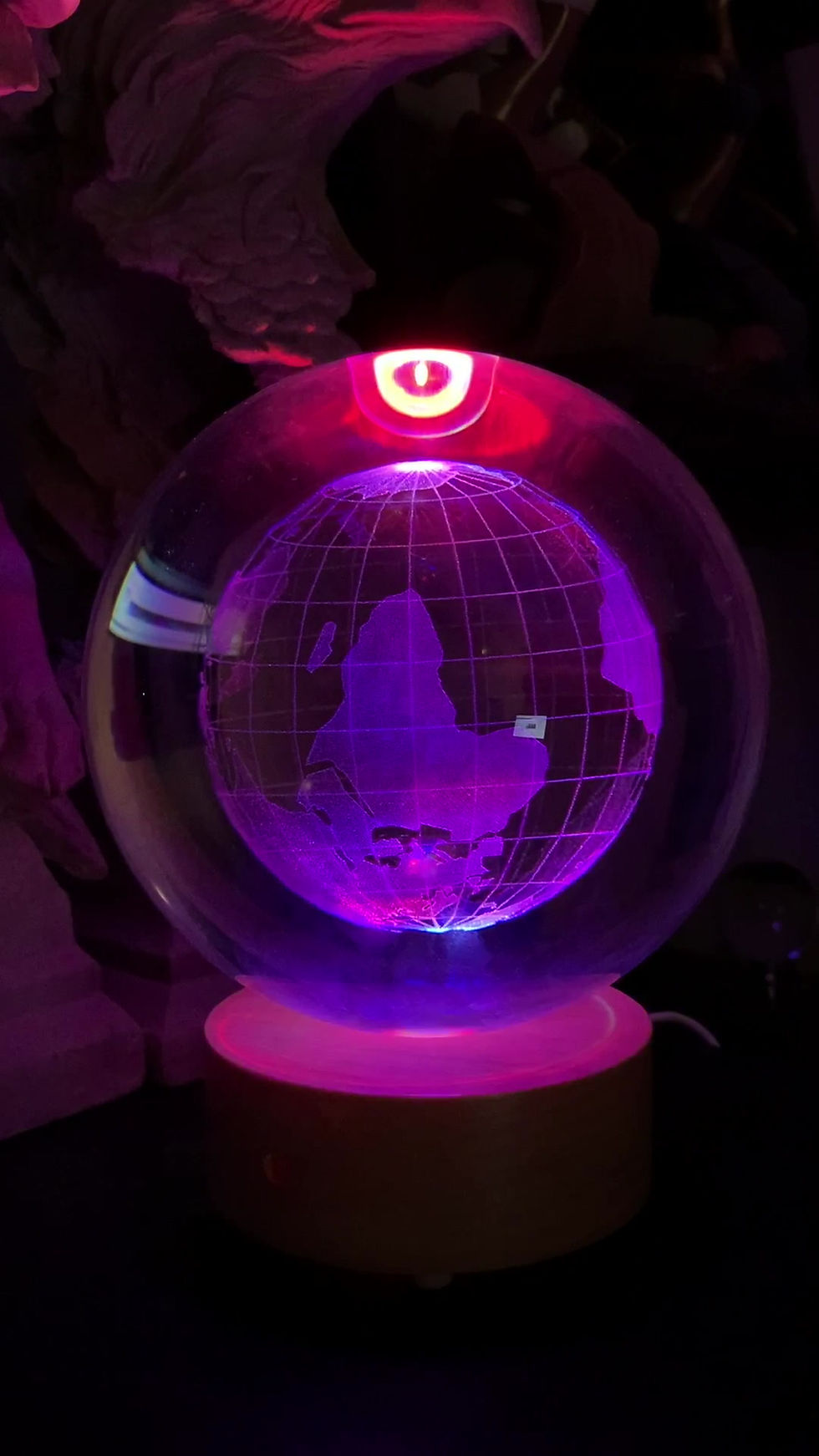 Thumbnail: 3D Earth Crystal Ball