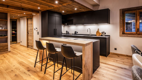 Understated elegance and minimalism — Kitchen, Samoëns