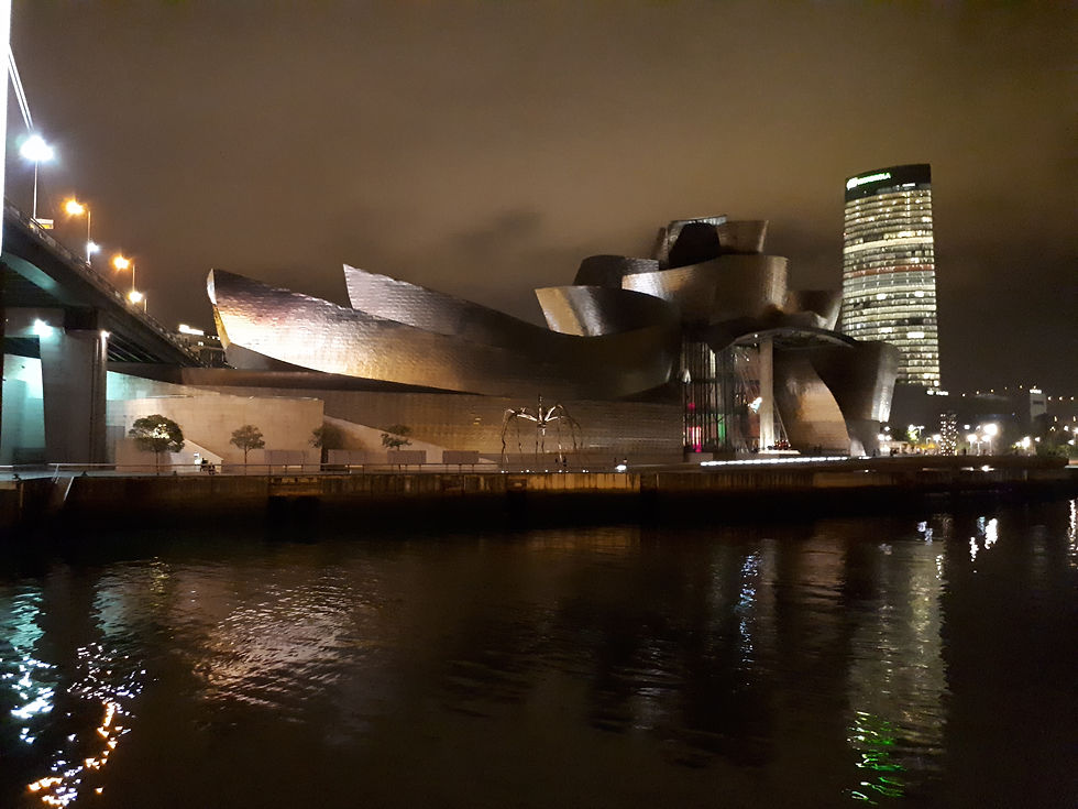 Guggenheim Bilbao noite