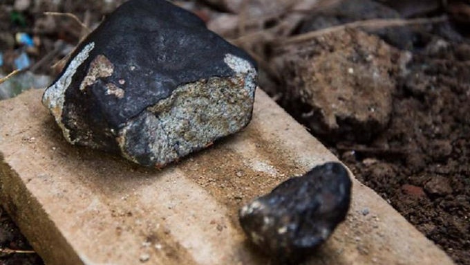 Habrían caído fragmentos de un meteorito en Villa Nueva