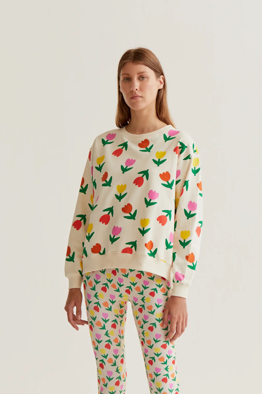 Felpa 100% cotone con tulipani 