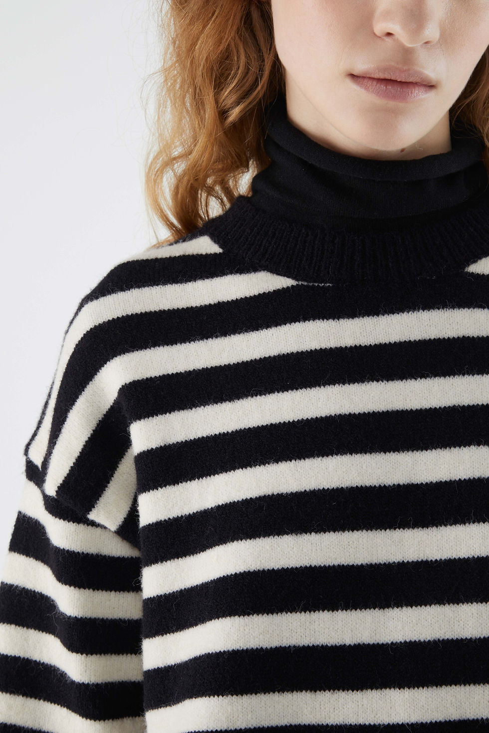 Miniatura: Vestito midi in maglia a righe