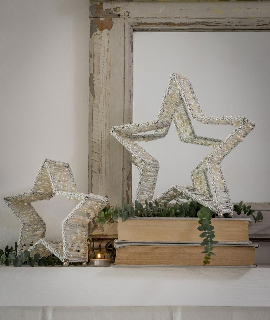 S/2 White Bead Mantlepiece Stars