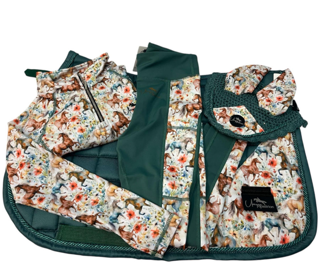 Hunter Green Contrast With Stunning Horse Design Riding Set - Option 2