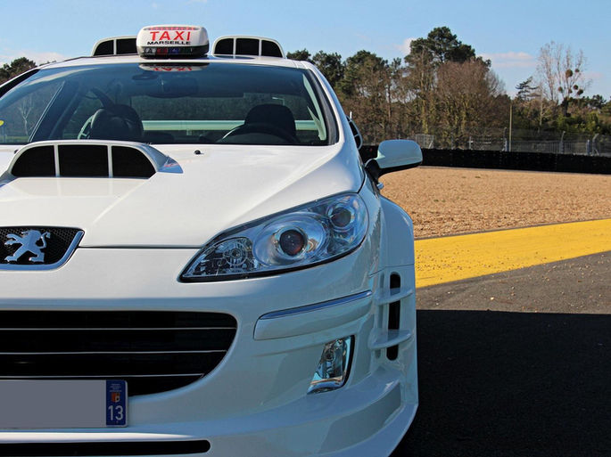 location voiture Peugeot 407 TAXI 4  Samy Naceri  Daniel Morales film moviecars TAXI 5
