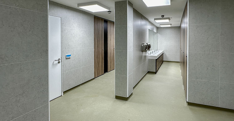 Hutchison_Grammar_Toilet_Block_15.jpg