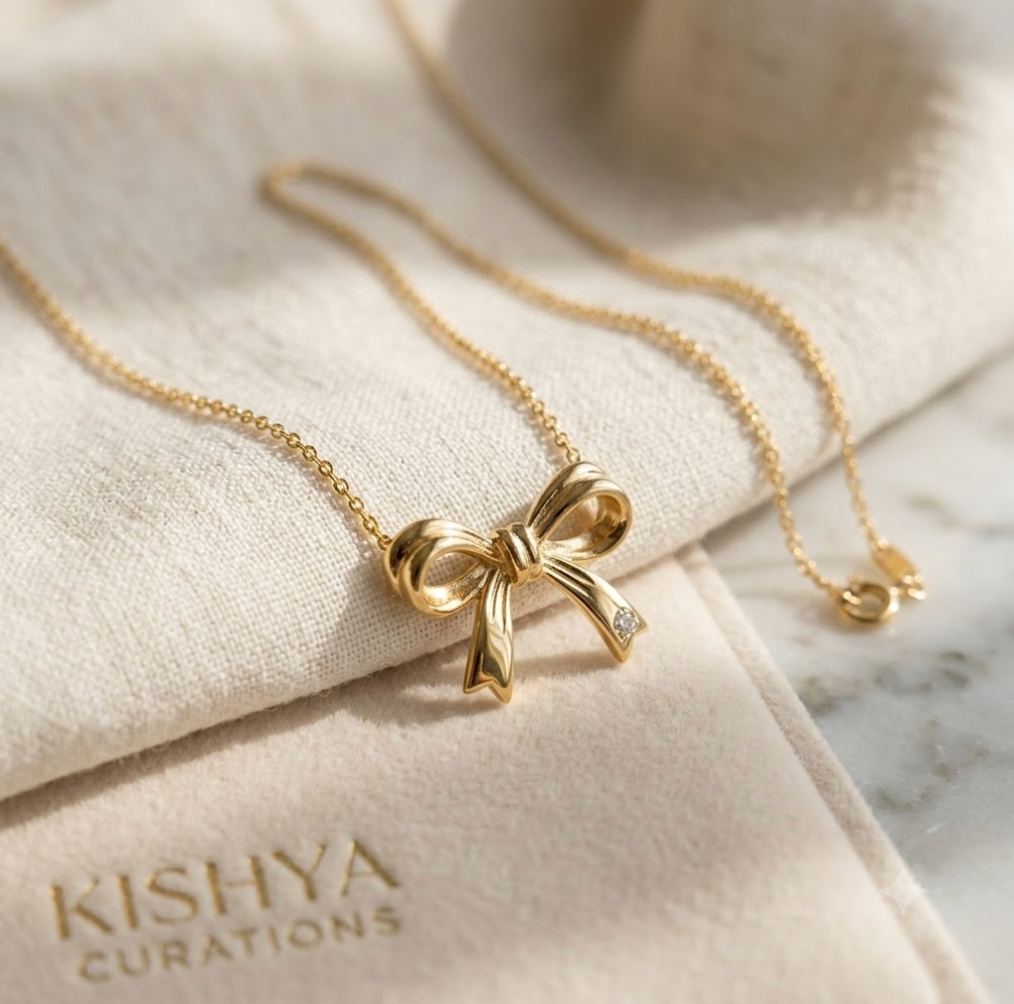 Bella bow necklace