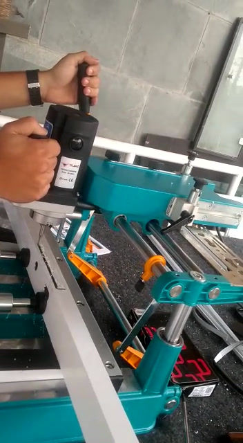 Thumbnail: Pantógrafo portátil - Compacto