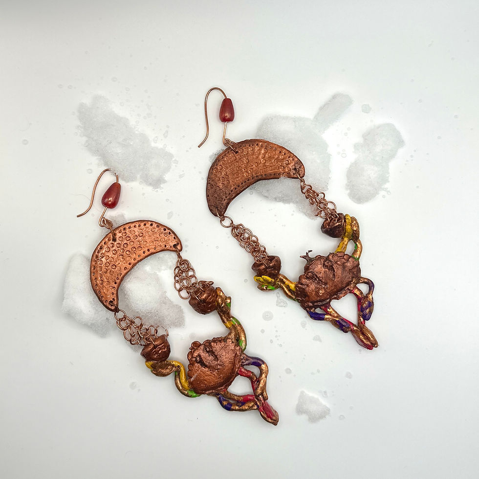 Pikkukuva: The Scales of Logic and Emotion Earrings