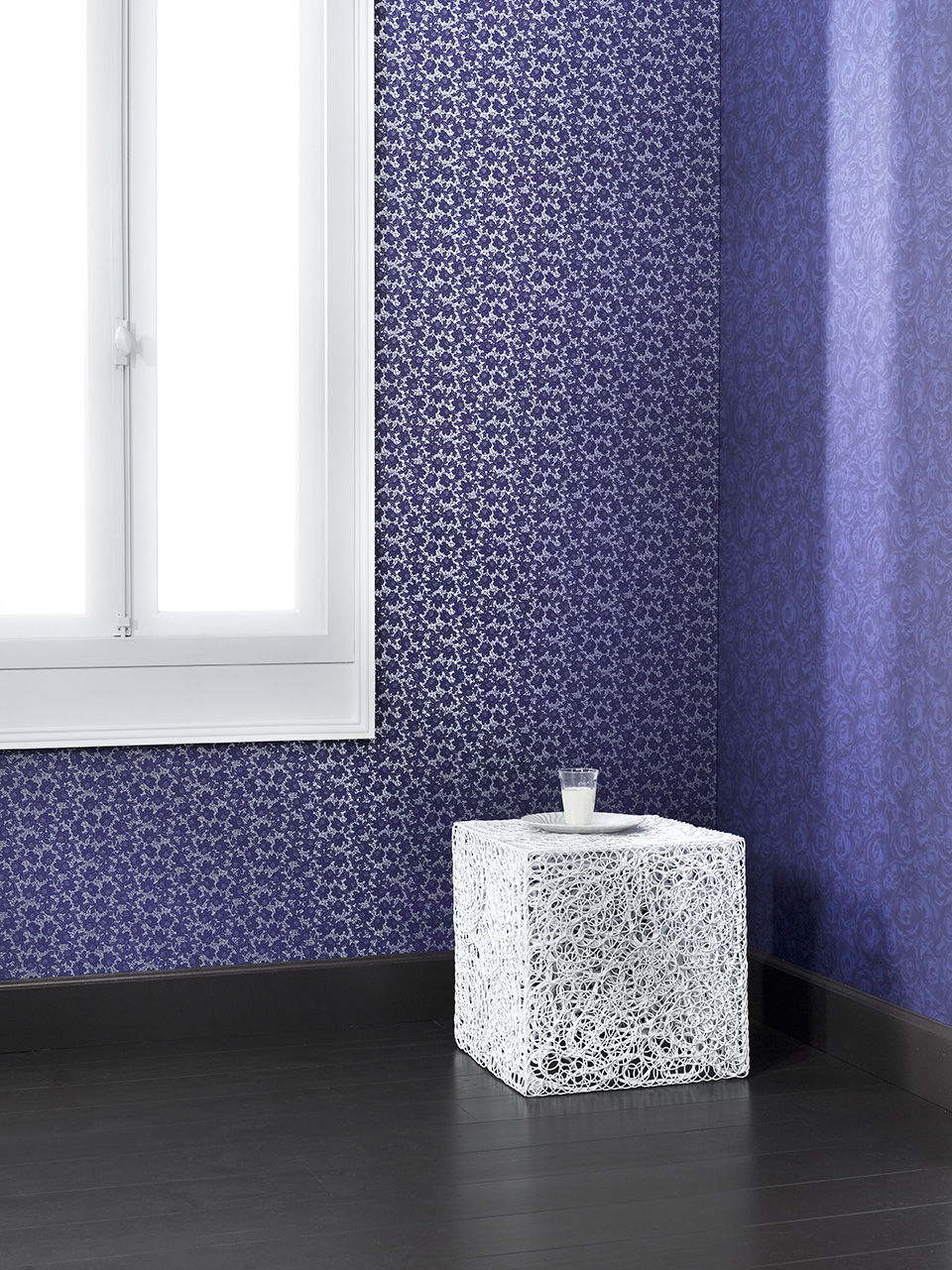 Миниатюра: Shadows on the Wall 45574