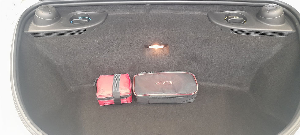 pluizen bekleding Porsche Boxster verwijderd