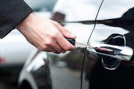 Automotive key replacement in progress by a Teamwork Locksmith professional.