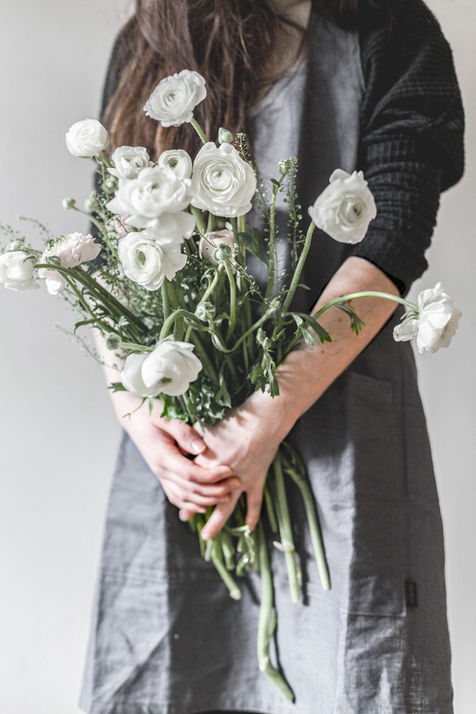 bouquet of white flowers