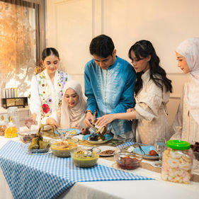 Getting Your Family Ready for Raya: Embracing the Beautiful Chaos