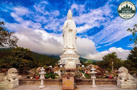 Bức tượng Phật cao 67m ở Bán Đảo Sơn Trà