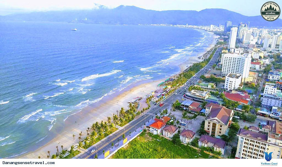 Toàn cảnh bãi biển Mỹ Khê