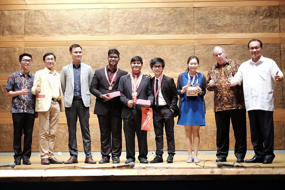 Best High School Speaker at the Asian English Olympics in Jakarta