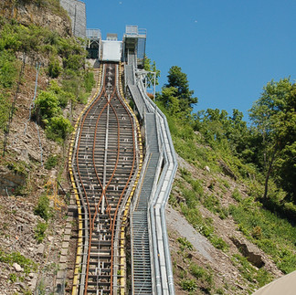 The structure of The Ride Down from the gorge to the cruise ship