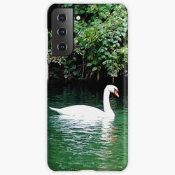 White swan in lake, samsung_galaxy_s21_snap,back phone case