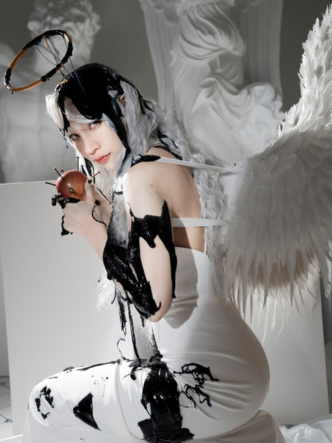 슬림 화이트 드레스