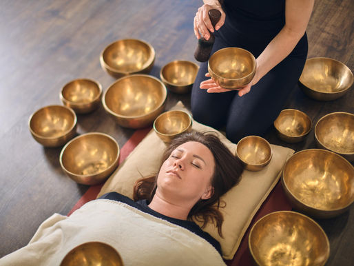 Feel the calm: how sound therapy’s soothing frequencies support deep relaxation