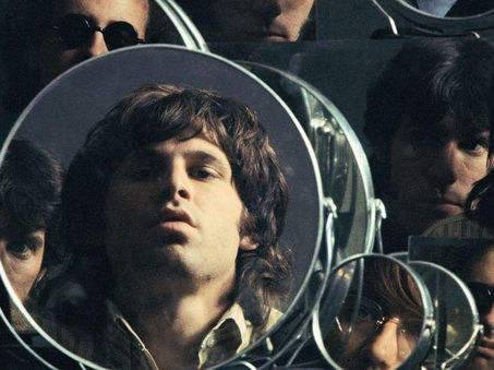 Tohum Dolu Odalara Açılan Kapı: The Doors