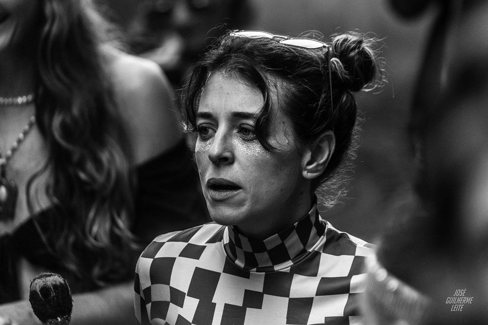 Desce Mas Não Sobe CarnAbril