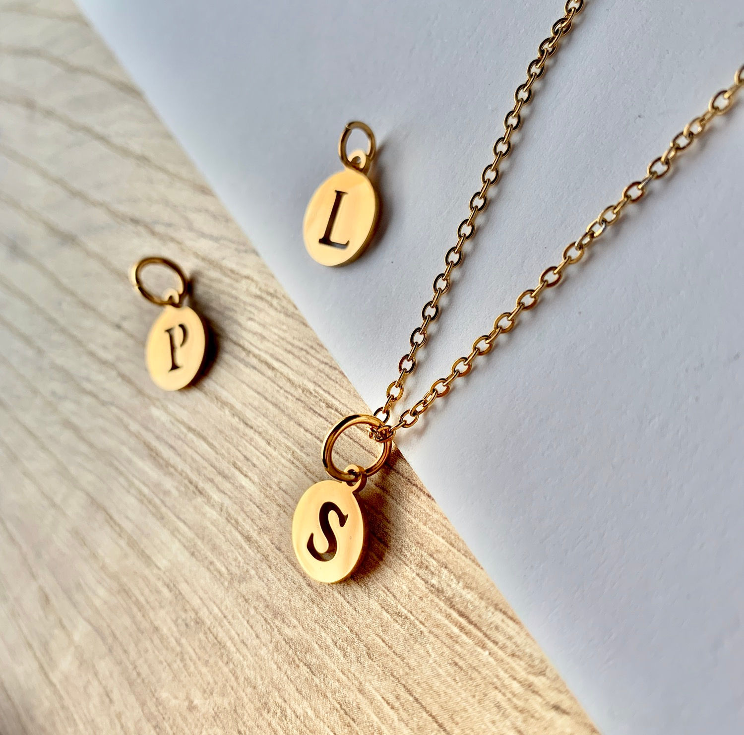 Collar Inicial Callad