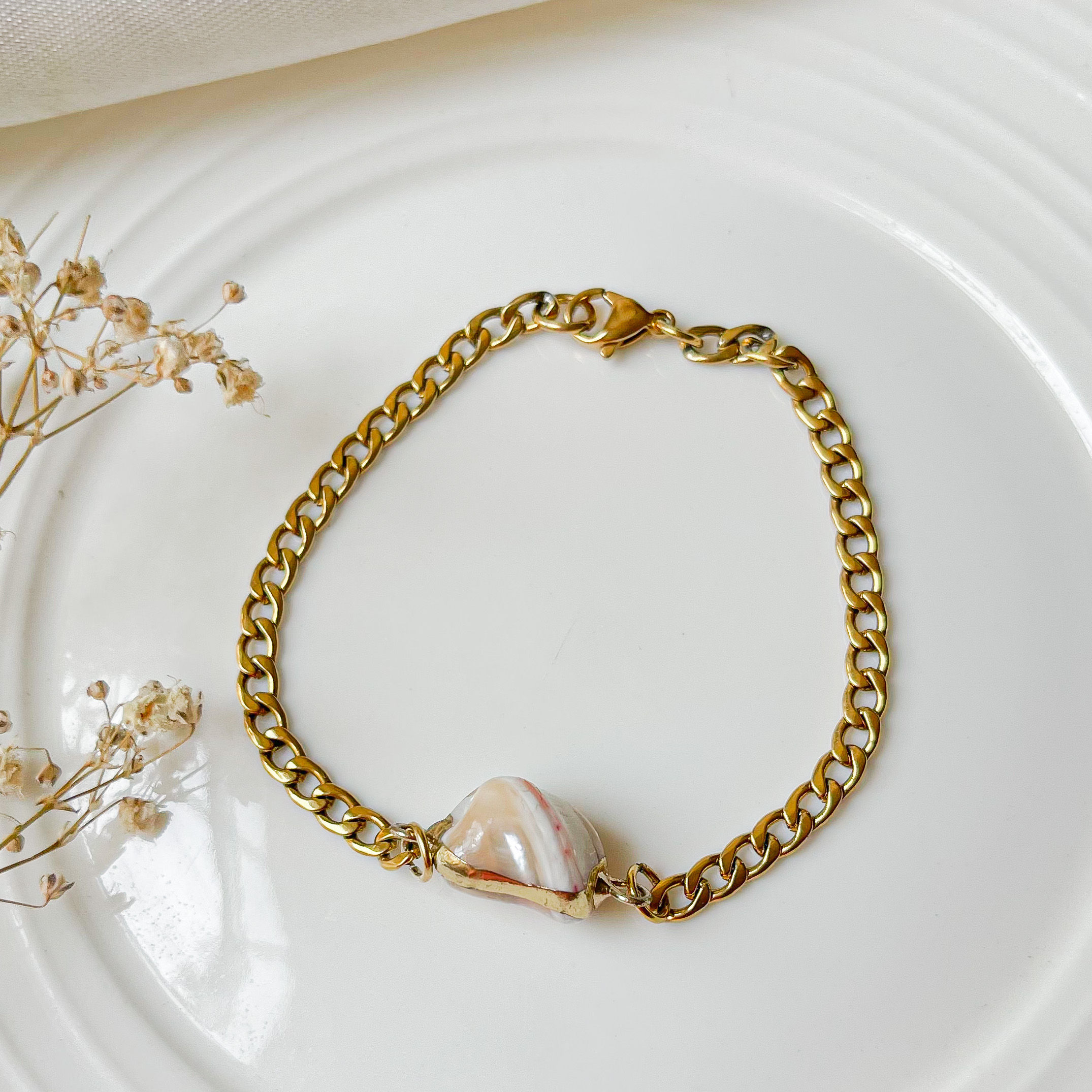 Pulsera retro con conchita