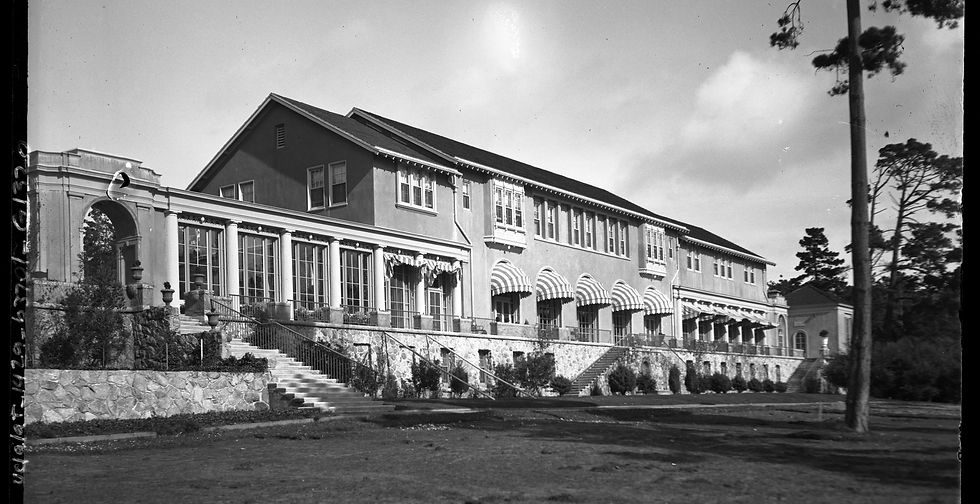 Del_Monte_Lodge,_Pebble_Beach_1920.jpg