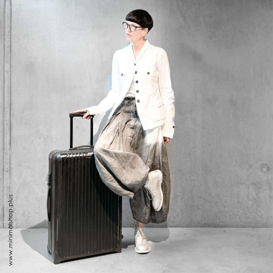 Plane deine Reisegarderobe mit Mode von RUNDHOLZ und Pal Offner
