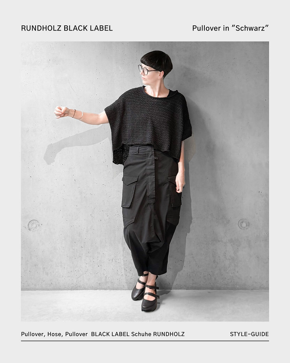 Miniaturbild: Kurzarm Bändchen-Pullover in Schwarz von RUNDHOLZ BLACK LABEL
