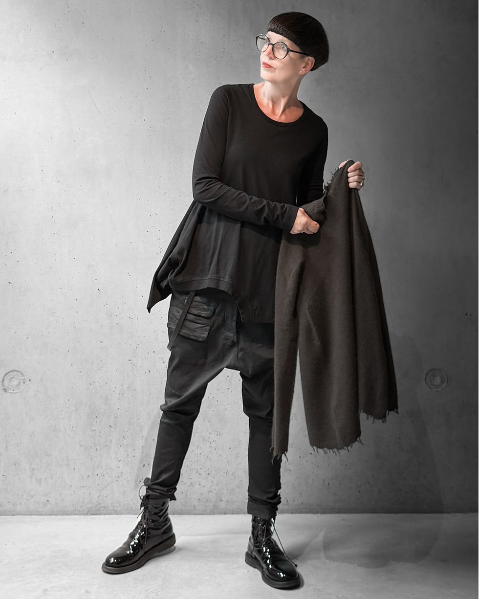 Miniaturbild: RUNDHOLZ -Weicher Pullover mit Racoonhair-Anteil in "Umbra"