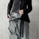 Miniaturbild: Gürte- oder Crossbody-Tasche aus Leder - Designertasche von Pal Offner in Mulitisex oder Unisex gehalten.
