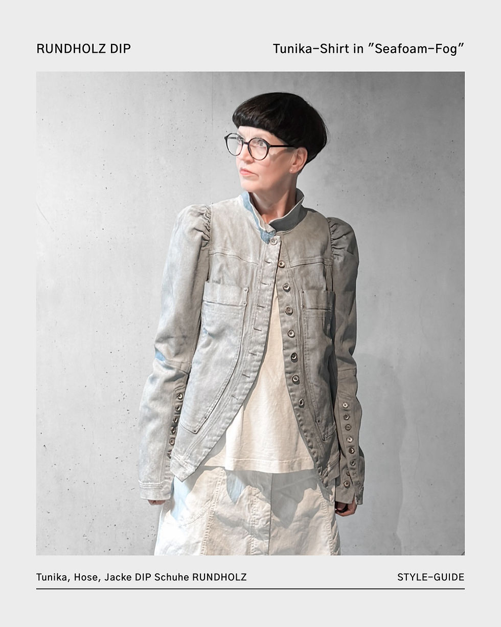 Miniaturbild: Designer Mode im Lagenlook, hier zeige ich ein Tunika-T-Shirt mit Rückendetail von Rundholz Dip