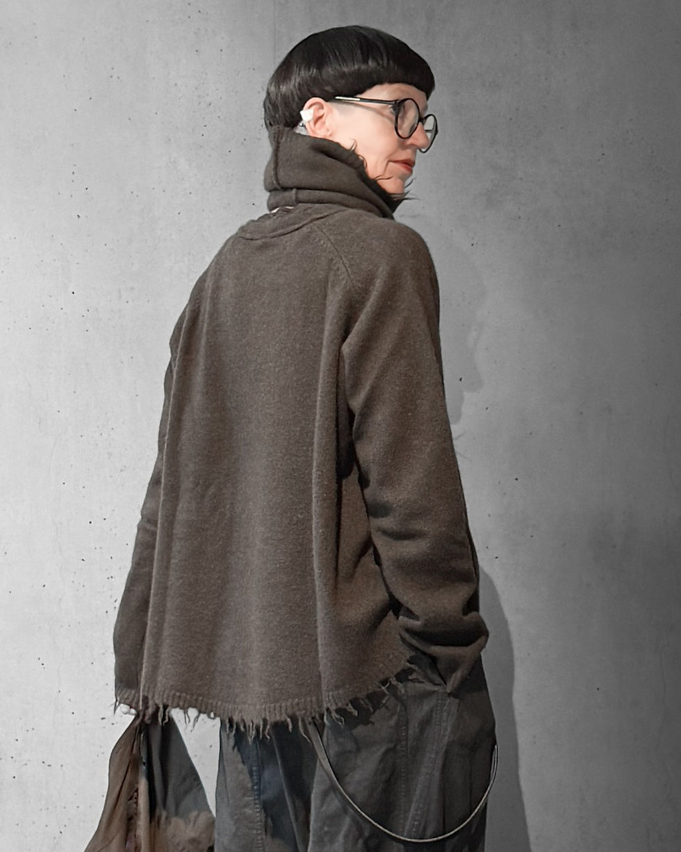 Miniaturbild: RUNDHOLZ - sehr weicher Pullover aus Meriono- und Yackwolle in "Umbra"