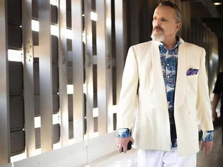Defiende Miguel Bosé sus teorías negacionistas de la pandemia