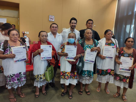DESTACAN EN CONCURSO DE BORDADO LAS ARTESANAS DE LA COMISARÍA TIXHUALACTÚN, VALLADOLID