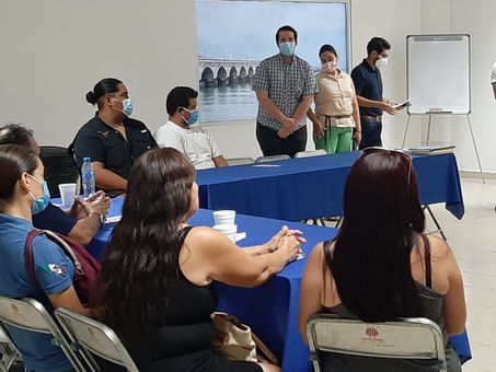 BUSCAN CONCIENTIZAR A ELEMENTOS Y PRESTADORES DEL SECTOR TURÍSTICO PARA BRINDAR UN MEJOR SERVICIO