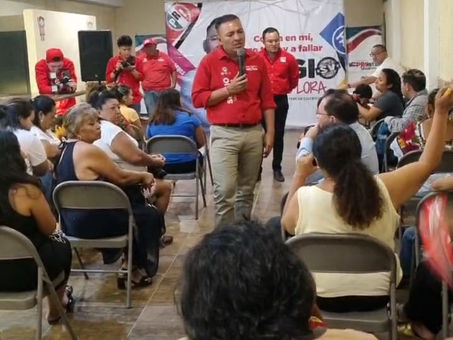 VECINOS DE SAN ANTONIO XLUCH COMPARTEN SUS NECESIDADES A SERGIO VADILLO