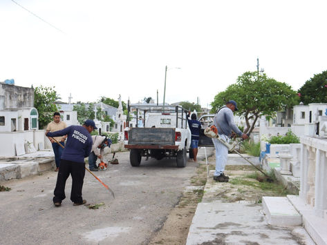 MANTENIMIENTO EN LOS CEMENTERIOS DE PROGRESO