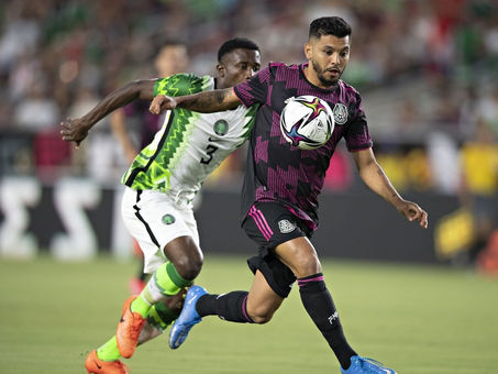 'Tecatito' Corona será jugador del Sevilla; aseguran en Portugal