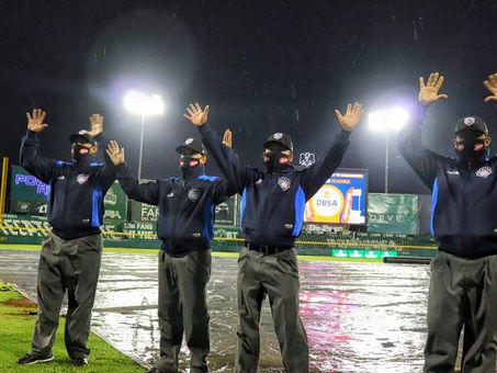 La lluvia pospone el arranque de la serie en la cueva