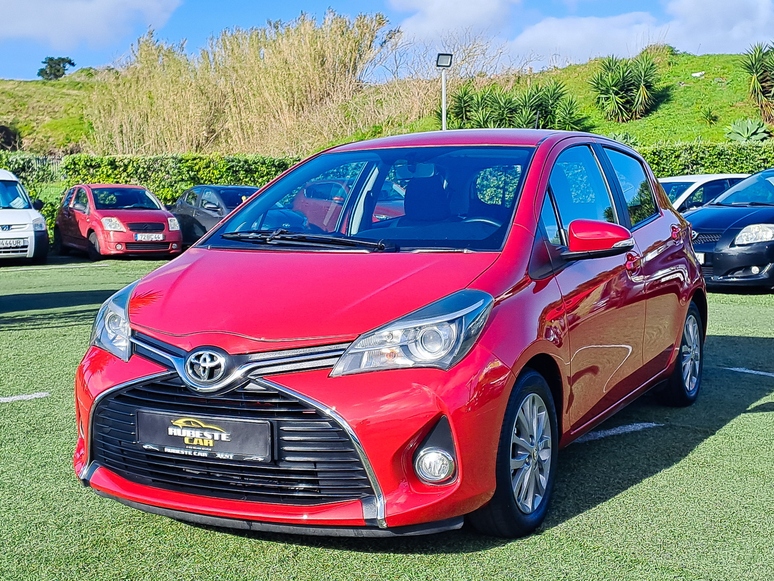 TOYOTA YARIS 1.0 CONFORT PACK STYLE 70CV GASOINA 2015