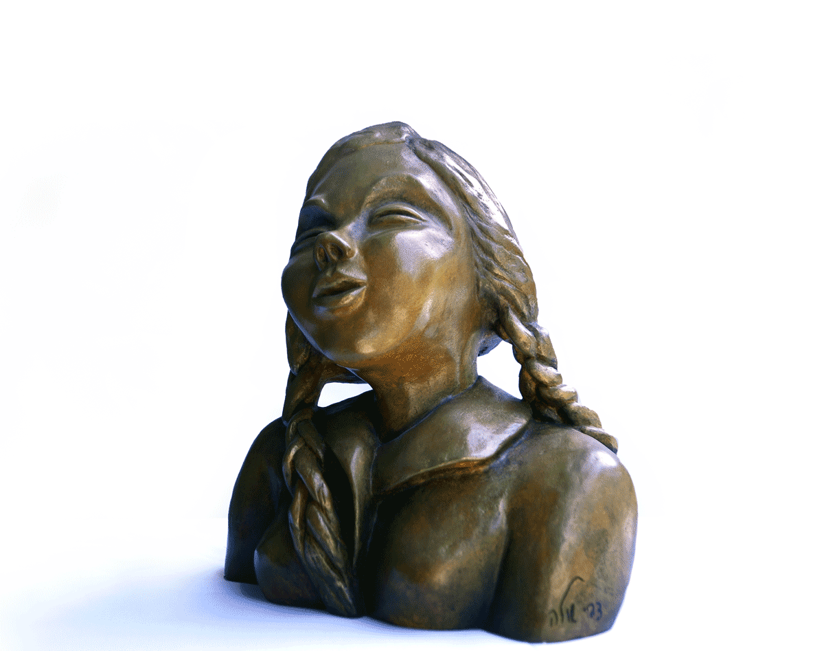 Girl with braids ילדה עם עם צמות