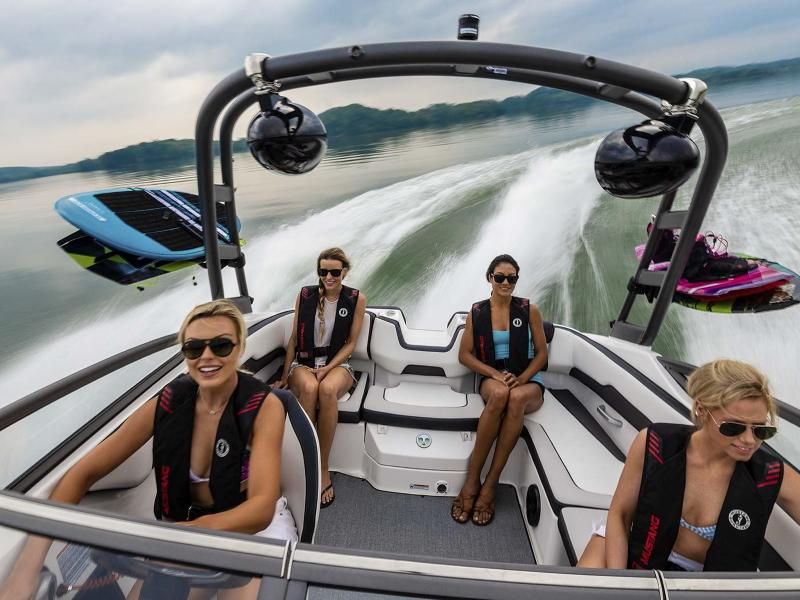 Pontoon Boat Rentals Vernon BC Kalamalka Lake Boat and Seadoo