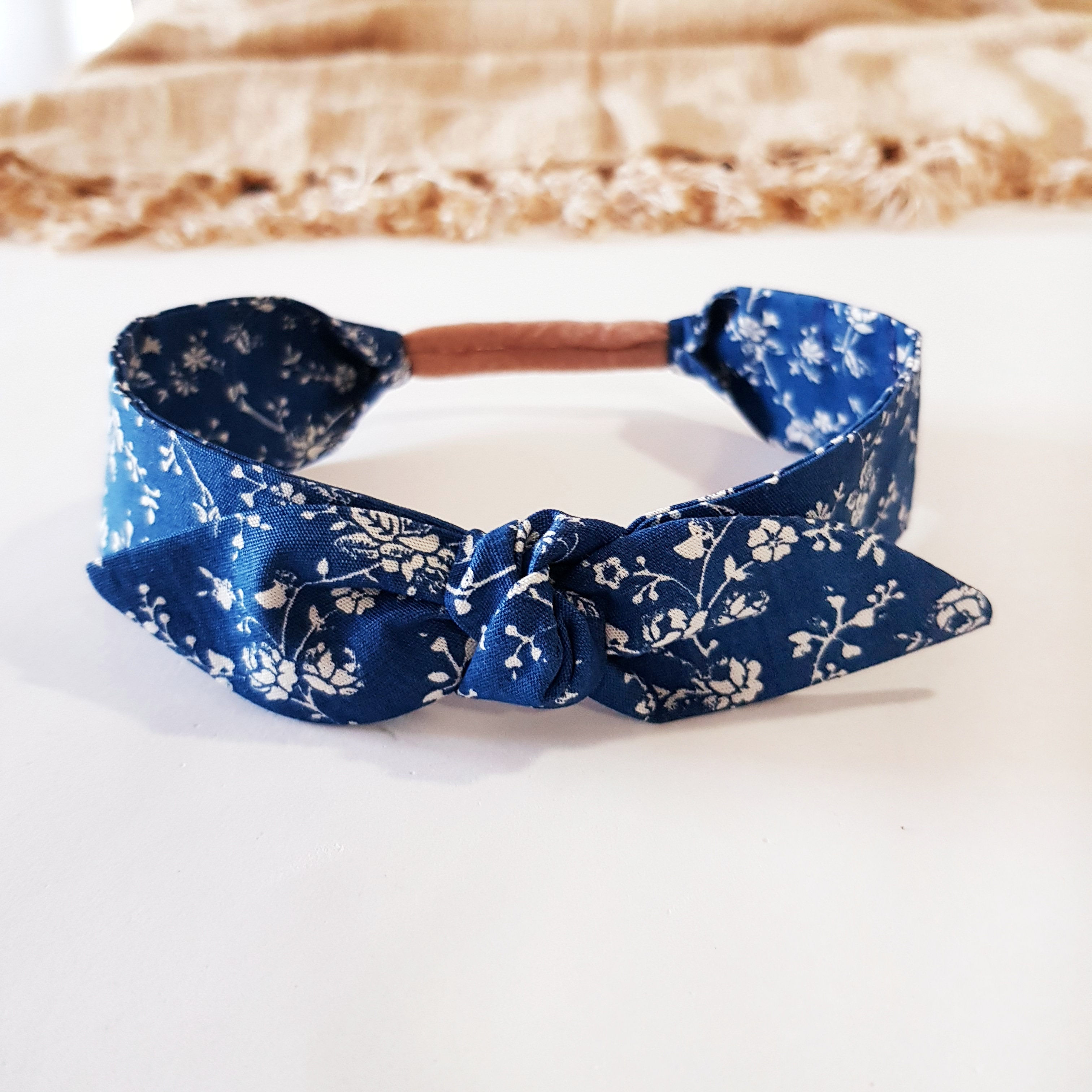 Laço Turbante Floral Azul e Off-White